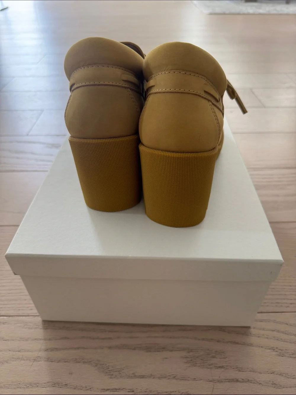 Burberry tan nubuck lace-up platform loafers